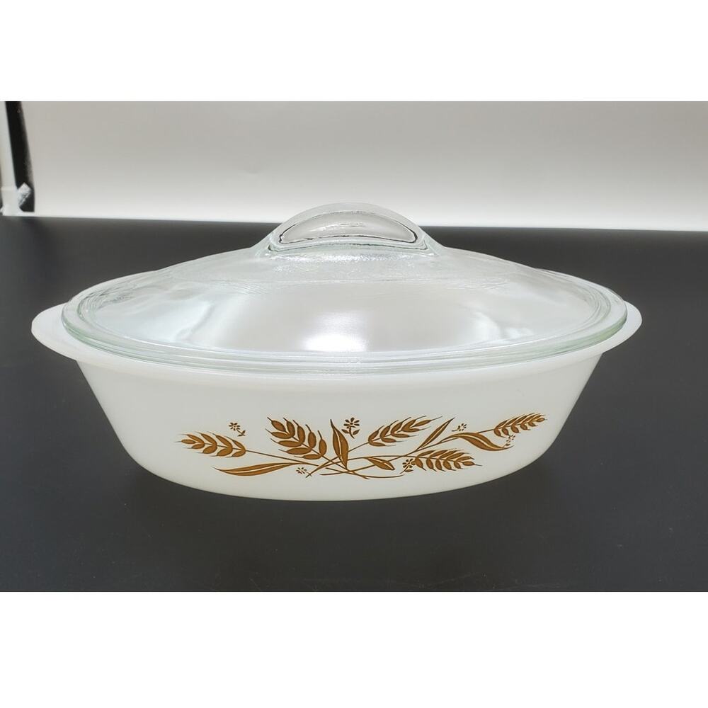 Vintage Sears Oval Casserole Dish w/lid, RARE EUC
